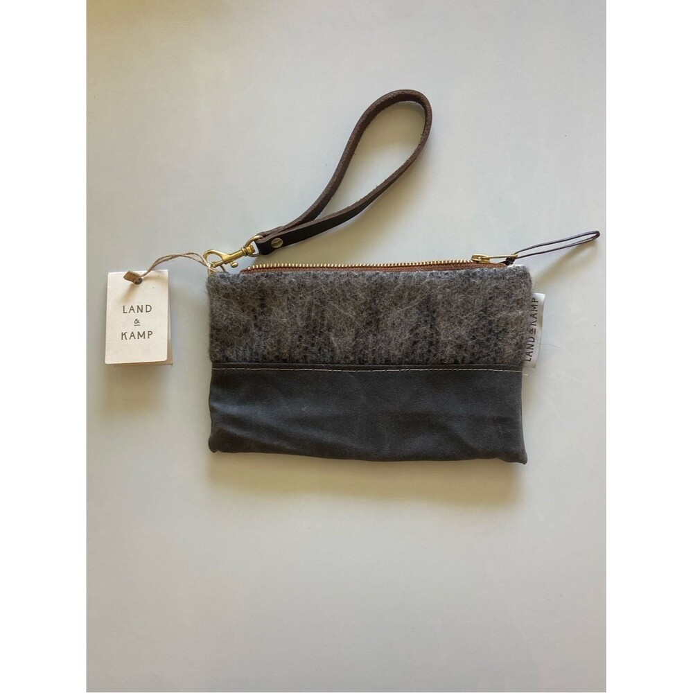 NWT Womens Wool Wristlet Leather Land and Kamp NWT Wallet Purse Bag - Picture 1 of 11